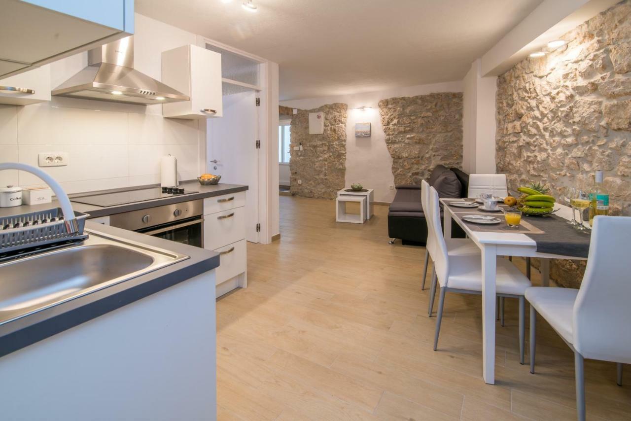 Apartments Tara Vrbnik Extérieur photo